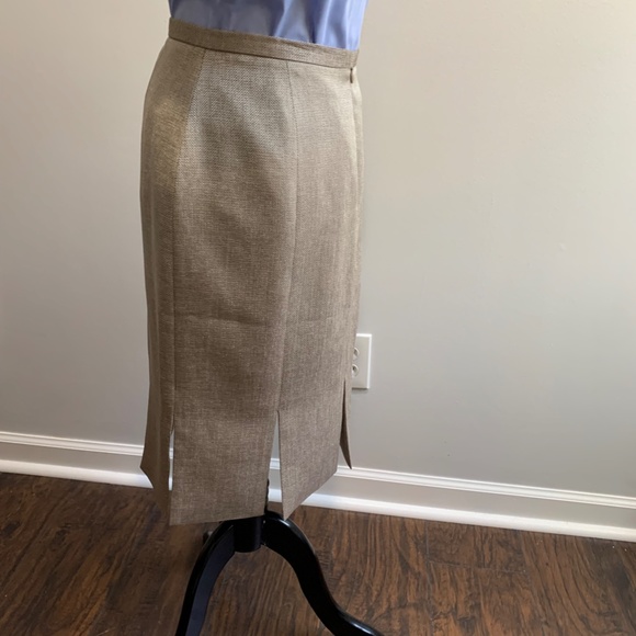 Liz Claiborne suit skirt sz 10 tan creme netural basic pencil pleated slit work - Picture 13 of 16